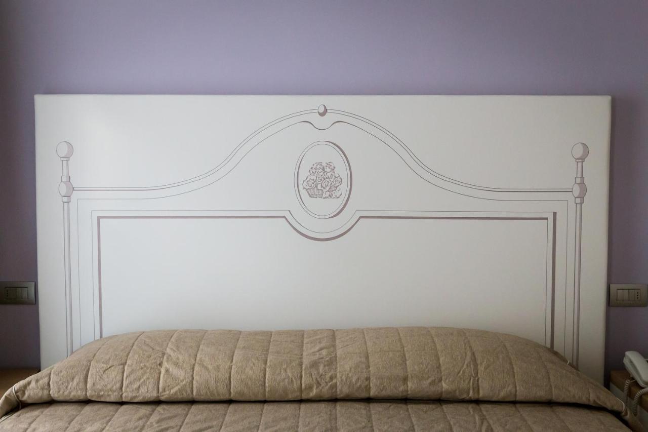 Hotel Monteverde Acqui Terme Bagian luar foto