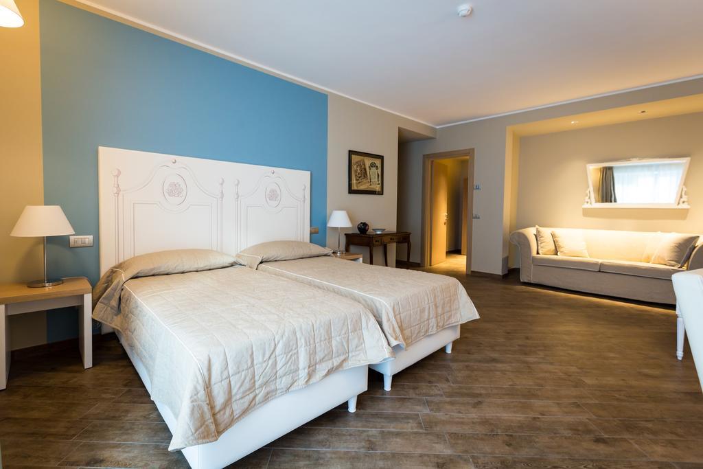 Hotel Monteverde Acqui Terme Bagian luar foto