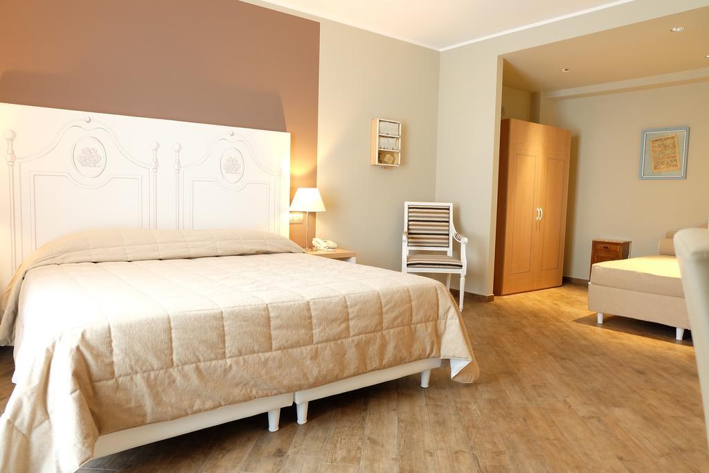 Hotel Monteverde Acqui Terme Bagian luar foto